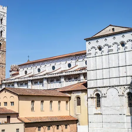 Apartman Madalina With Garden Lucca