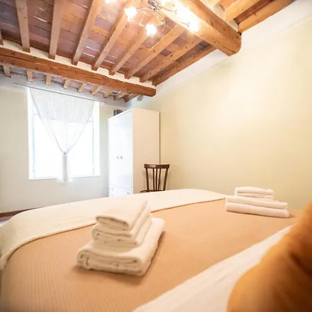 Apartman Madalina With Garden